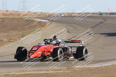 media/Oct-15-2023-CalClub SCCA (Sun) [[64237f672e]]/Group 3/Qualifying/